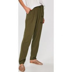 Answear - Spodnie. Zielone spodnie damskie ANSWEAR, s, bez wzorów, z wiskozy, casualowe. W wyprzedaży za 59,90 zł.
