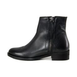 Gusto botki damskie 37 czarne. Czarne botki damskie Gusto, z okrągłym noskiem, bez obcasa, bez zapięcia. Za 319,00 zł.
