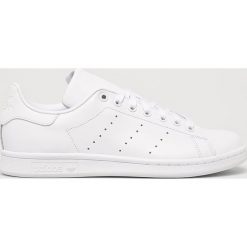 Adidas Originals - Buty Stan Smith. Białe halówki męskie marki adidas Originals, z materiału, na sznurówki. Za 399,90 zł.