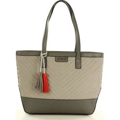 MONNARI Stylowa torba shopper bag szary. Czarne torby na zakupy damskie marki Monnari, w geometryczne wzory, ze skóry, na ramię, zdobione. Za 169,00 zł.