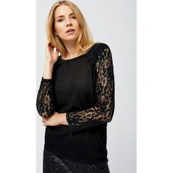 Sweter z koronką. Swetry damskie Moodo, xs, w koronkowe wzory, z koronki, bez rękawów, bez kaptura. Za 39,99 zł.
