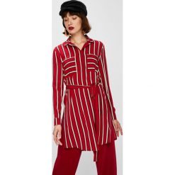 Answear - Koszula Falling in autumn. Czerwone bluzki damskie marki ANSWEAR, s, w paski, z elastanu, casualowe, z długim rękawem. W wyprzedaży za 79,90 zł.