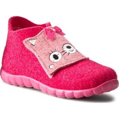 Kapcie SUPERFIT - 7-00295-62 M Rosa Multi. Czerwone kapcie dziewczęce marki Superfit, z materiału. W wyprzedaży za 99,00 zł.