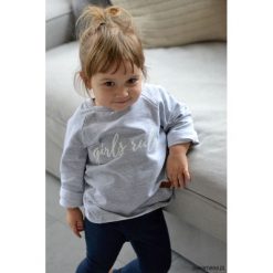 Szara bluza GIRLS RULES. Szare bluzy dziewczęce Pakamera, z napisami. Za 85,00 zł.
