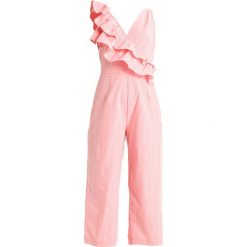 Kombinezony damskie: Lost Ink FRILL SHOULDER TIE WAIST Kombinezon pink