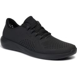 Półbuty CROCS - Literide Pacer M 204967 Black/Black. Czarne klapki męskie Crocs, bez wzorów, z tworzywa sztucznego. W wyprzedaży za 199,00 zł.