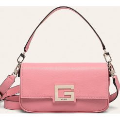 Guess Jeans - Torebka. Czerwone listonoszki damskie Guess Jeans, w paski, z bawełny, na ramię, małe, bez dodatków. Za 569,90 zł.
