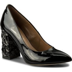 Półbuty SERGIO BARDI - Briatico SS127341618SG 301. Czarne półbuty damskie lakierowane Sergio Bardi, z lakierowanej skóry, eleganckie, na obcasie. W wyprzedaży za 199,00 zł.
