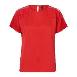 Vero Moda Damska bluzka Leslie S / S Lace Top Vip Chinese Red (rozmiar XS). Czerwone bluzki damskie Vero Moda, s, bez wzorów, z materiału, bez kołnierzyka, bez rękawów. W wyprzedaży za 68,00 zł.