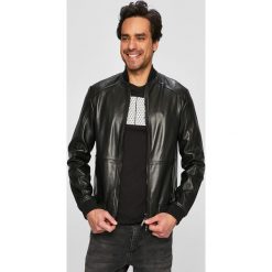 Armani Exchange - Kurtka bomber skórzana. Czarne płaszcze męskie Armani Exchange, xl, bez wzorów, z elastanu, krótkie, bez kaptura. W wyprzedaży za 1899,00 zł.