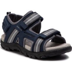 Sandały GEOX - J S.Strada A J9224A 0CE14 C0661 S Navy/Grey. Szare sandały chłopięce Geox, z materiału. W wyprzedaży za 199,00 zł.