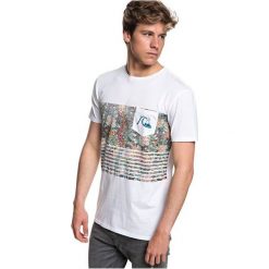 Quiksilver T-Shirt Silent Furry White eqyzt05006-wbb0 (Rozmiar Xxl). Białe koszulki sportowe męskie marki Quiksilver, xxl, z nadrukiem. W wyprzedaży za 92,00 zł.
