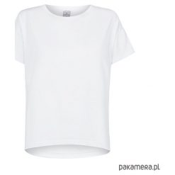 T-shirt basic BIAŁY. Białe t-shirty damskie Pakamera, z nadrukiem, z bawełny. Za 99,00 zł.