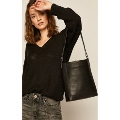 Medicine - Torebka Boho Breeze. Czarne listonoszki damskie MEDICINE, w paski, ze skóry ekologicznej, boho, na ramię, bez dodatków. W wyprzedaży za 71,90 zł.