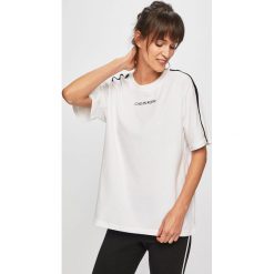 Calvin Klein Underwear - T-shirt piżamowy. Białe piżamy damskie Calvin Klein Underwear, s, bez wzorów, z bawełny, bez rękawów. W wyprzedaży za 119,90 zł.