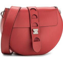 Torebka COCCINELLE - BO1 Carousel Design E1 BO1 55 C6 01 Coquelicot 209. Czerwone listonoszki damskie marki Coccinelle, ze skóry. W wyprzedaży za 799,00 zł.