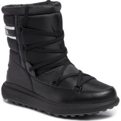 Śniegowce HELLY HANSEN - Isola Court 11486_990 Black/Off White. Niebieskie kozaki damskie Helly Hansen, na zimę, ze skóry ekologicznej, bez obcasa, bez zapięcia. W wyprzedaży za 419,00 zł.