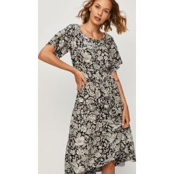Answear - Sukienka Answear Lab. Czarne sukienki damskie ANSWEAR, na co dzień, s, w kwiaty, z wiskozy, casualowe, bez kołnierzyka, z krótkim rękawem, krótkie, midi, proste. Za 119,90 zł.