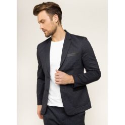 Marynarka Guess M01N42 WCN60. Szare marynarki męskie Guess, m, z aplikacjami, z elastanu, casualowe. W wyprzedaży za 499,00 zł.