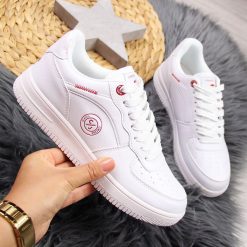 Buty sportowe damskie białe Cross Jeans - biały. Białe buty sportowe damskie Cross Jeans, bez wzorów, z jeansu, sportowe. Za 113,99 zł.