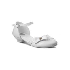 MAGIC LADY CS083101-1. Białe półbuty dziewczęce Magic Lady, bez zapięcia. Za 69,99 zł.