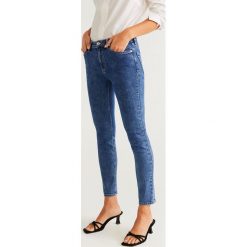 Mango - Jeansy Sculpt. Niebieskie jeansy damskie Mango, l, bez wzorów, z elastanu. Za 89,90 zł.
