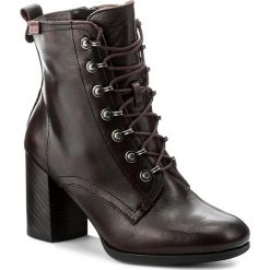 Botki PIKOLINOS - W2N-8949AA Garnet. Czerwone botki damskie na zamek Pikolinos, z materiału. W wyprzedaży za 379,00 zł.
