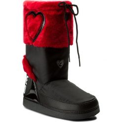 Śniegowce LOVE MOSCHINO - JA24232G04JK200B Rosso. Czarne buty zimowe damskie marki Love Moschino, z materiału. W wyprzedaży za 389,00 zł.