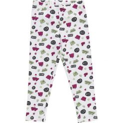 Brums - Legginsy dziecięce 92-122 cm. Białe spodnie dziewczęce Brums, bez wzorów, z elastanu. W wyprzedaży za 49,90 zł.