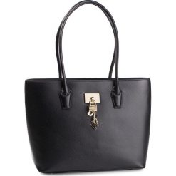 Torebka DKNY - Elissa R84AH930 BLK/GOLD. Czarne torebki klasyczne damskie DKNY, bez wzorów, ze skóry, klasyczne, na ramię, bez dodatków. W wyprzedaży za 679,00 zł.