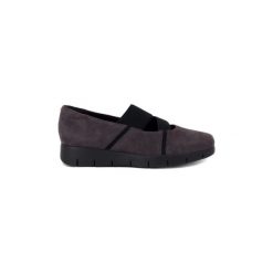 Baleriny Clarks DAELYN VILLA PURPLE. Fioletowe baleriny damskie Clarks, bez wzorów, bez obcasa. Za 424,06 zł.