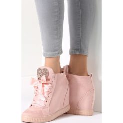 Różowe Sneakersy Thumbs Up!. Czerwone sneakersy damskie vices, z materiału. Za 119,99 zł.