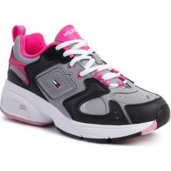 Sneakersy TOMMY JEANS - Wmns Heritage Sneaker EN0EN00721 Sterling Grey PS3. Szare półbuty damskie Tommy Jeans, z jeansu. Za 539,00 zł.