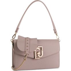 Torebka LIU JO - S Crossbody A69037 E0027 Red Sand 61509. Różowe torebki klasyczne damskie Liu Jo, bez wzorów, ze skóry ekologicznej, klasyczne, bez dodatków. Za 599,00 zł.