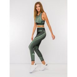 Biustonosz top DKNY Sport DP9T6843. Zielone topy damskie DKNY Sport, s, bez wzorów, z elastanu, bez kołnierzyka. W wyprzedaży za 179,00 zł.
