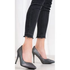 Eleganckie szpilki. Szpilki GOODIN, bez wzorów, ze skóry ekologicznej, eleganckie, bez obcasa, na szpilce, bez zapięcia. Za 109,00 zł.