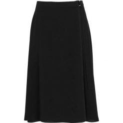 Cellbes Spódnica kopertowa z gumą w pasie z tyłu. czarny female czarny 54/56. Czarne spódniczki damskie Cellbes, w paski, z tkaniny, eleganckie, kopertowe. Za 159,00 zł.