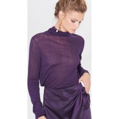 Sweter z golfem Gold Label - Fioletowy. Fioletowe swetry damskie Mohito, s, bez wzorów, bez rękawów. Za 99,99 zł.