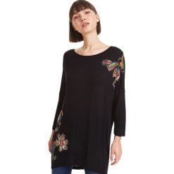 Desigual Nai Koszulka Czarny. Czarne koszulki damskie Desigual, l, z nadrukiem, z wiskozy, bez kołnierzyka, z długim rękawem. Za 326,95 zł.