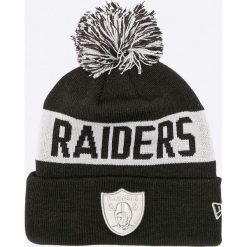 New Era - Czapka. Czarne czapki zimowe męskie marki New Era, z dzianiny. W wyprzedaży za 99,90 zł.