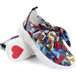 Sneakersy Love Moschino. Szare sneakersy damskie Love Moschino. Za 819,00 zł.