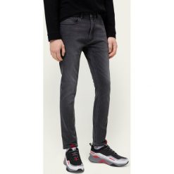 Jeansy Extra Slim Fit Hugo 734 50430950. Szare jeansy męskie HUGO, m, bez wzorów, z jeansu. Za 549,00 zł.