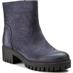 Botki CARINII - B2889/O D58-861-POL-A06. Niebieskie buty zimowe damskie Carinii, z nubiku, na obcasie. W wyprzedaży za 239,00 zł.