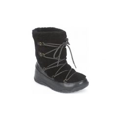 Śniegowce FitFlop SUPERBLIZZ. Czarne śniegowce damskie FitFlop, bez zapięcia. W wyprzedaży za 636,30 zł.