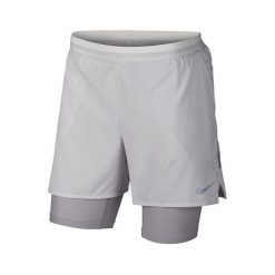Nike M NK FLX DSTNCE KRÓTKI 5 W 2 W 1, 10 | URUCHOMIENIE | MĘŻCZYZNA | KRÓTKI - 2 W 1 | SZEROKI SZARY / ATMOSFERA SZARY | M. Szare spodenki i szorty męskie Nike, m, bez wzorów, krótkie. W wyprzedaży za 182,80 zł.
