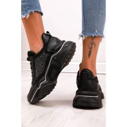 Sneakersy damskie DALMA. Czarne buty sportowe damskie IVET, z aplikacjami, eleganckie. W wyprzedaży za 89,00 zł.