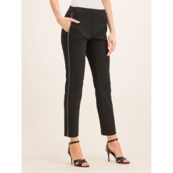 Spodnie materiałowe DKNY P9JK7COM. Czarne spodnie damskie DKNY, bez wzorów, z elastanu. W wyprzedaży za 309,00 zł.