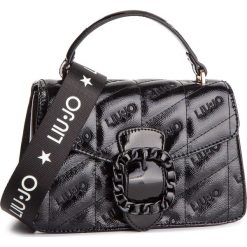 Torebka LIU JO - Xs Crossbody A19067 E0004 Nero 22222. Czarne torebki klasyczne damskie Liu Jo, bez wzorów, ze skóry ekologicznej, klasyczne, bez dodatków. W wyprzedaży za 339,00 zł.