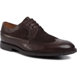 Półbuty CLARKS - Ronnie Limit 261436427 Dark Brown Combi. Pomarańczowe buty wizytowe męskie Clarks, bez wzorów, ze skóry, klasyczne, bez zapięcia. W wyprzedaży za 299,00 zł.