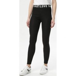 Czarne Legginsy Arishi. Czarne legginsy damskie Born2be, s, z napisami. Za 39,99 zł.